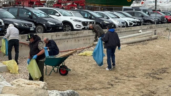 giornata ecologica vivi porto rifiuti (5)