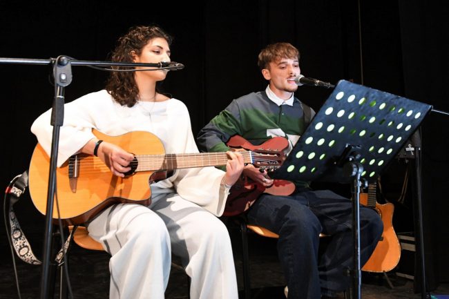 giovani cantanti