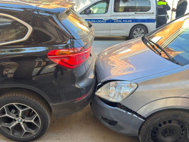 incidente corso vittorio emanuele macerata (4)