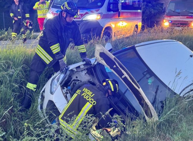 incidente strada regina (1)