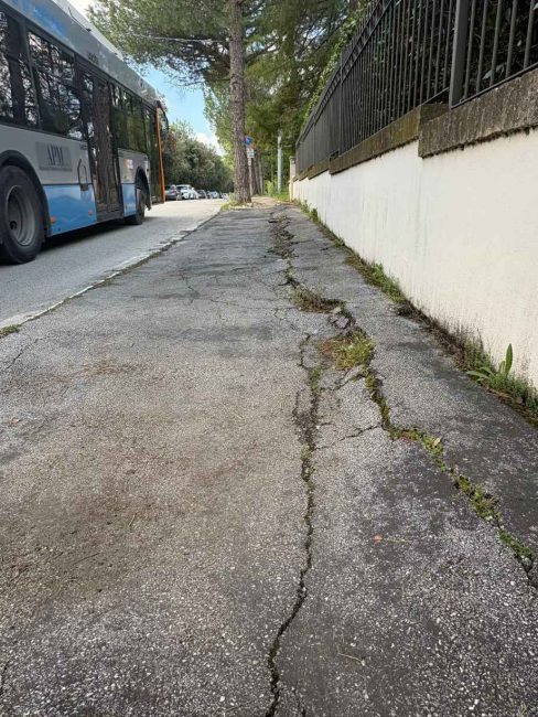 marciapiedi viale indipendenza (11)