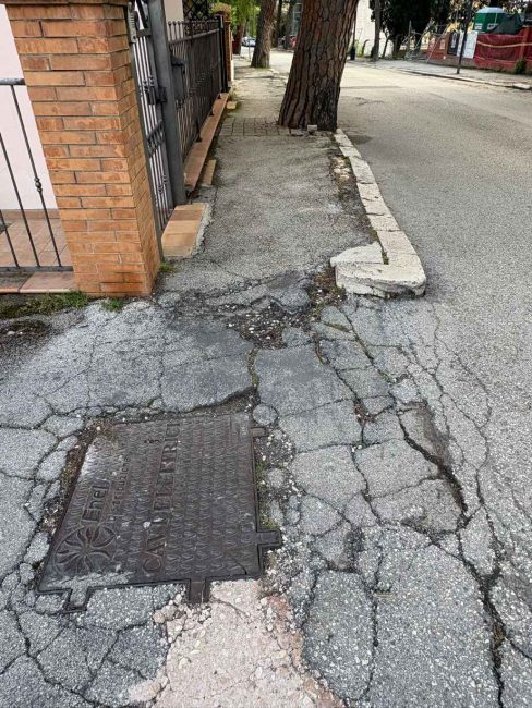 marciapiedi viale indipendenza (19)