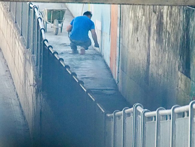 pedoni sottopasso strada via indipendenza (4)