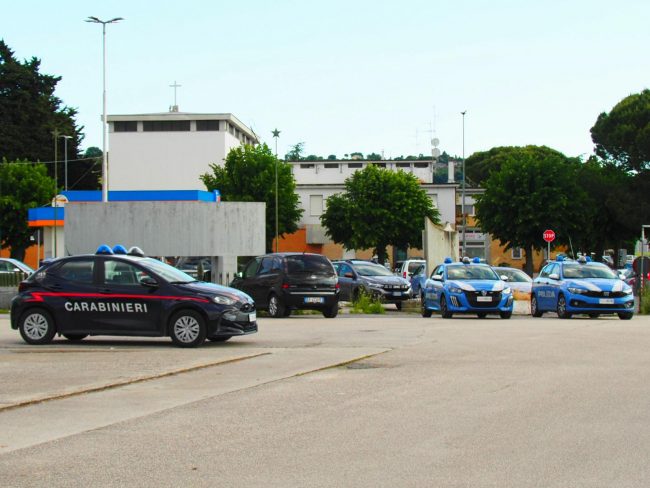 polizia carabinieri ponte chienti (44)