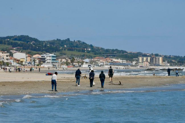 spiaggia civitanova primo maggio (18)