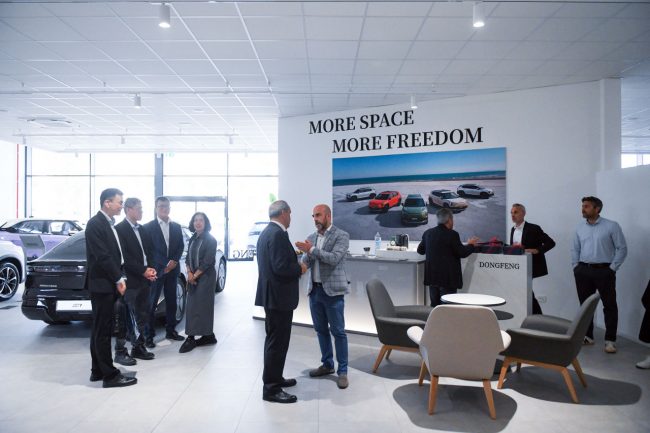 visita console cinese zhou limiao da eusebi donfeng - civitanova - FDM (10)
