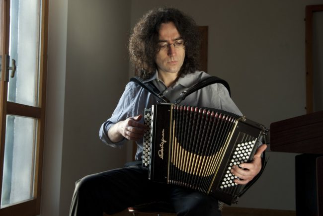 ROBERTO LUCANERO