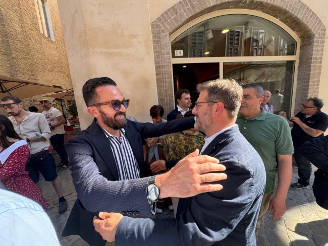 abbraccio tittarelli gentili