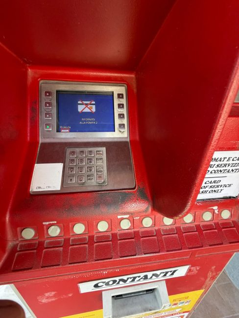 distributore benzina visso (3)