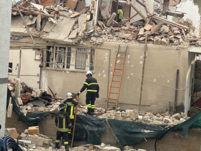 esplosione casa porto sant'elpidio (5)