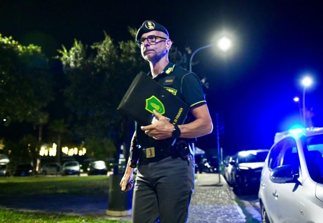 finanza controlli lungomare sabato sera civitanova (1)
