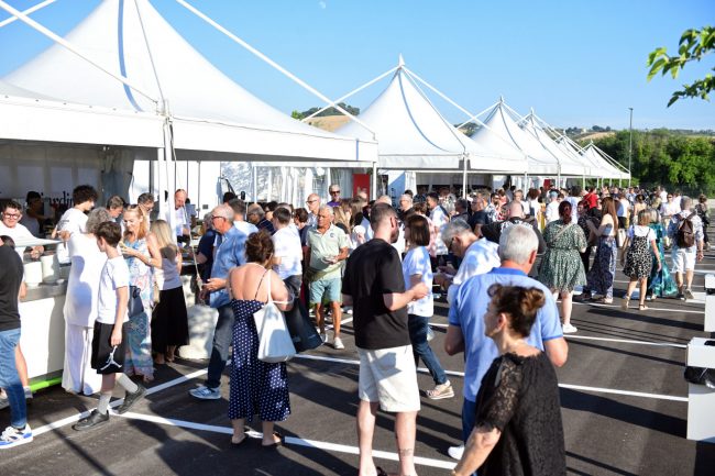 inaugurazione factory store nero giardini - campiglione di fermo - FDM (23)
