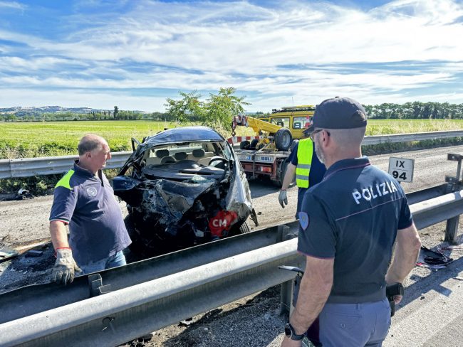 incidente mortale superstrada - nicolas clabrese christian perugini - polstrada morrovalle - FDM (29)