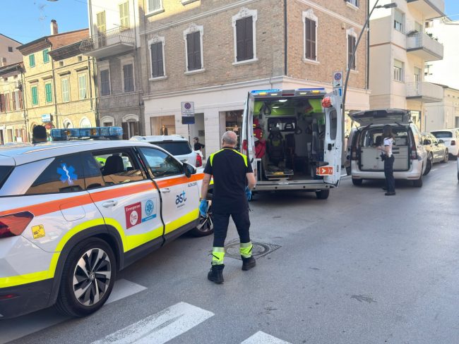 investita donna civitanova corso dalmazia croce verde polizia locale (1)