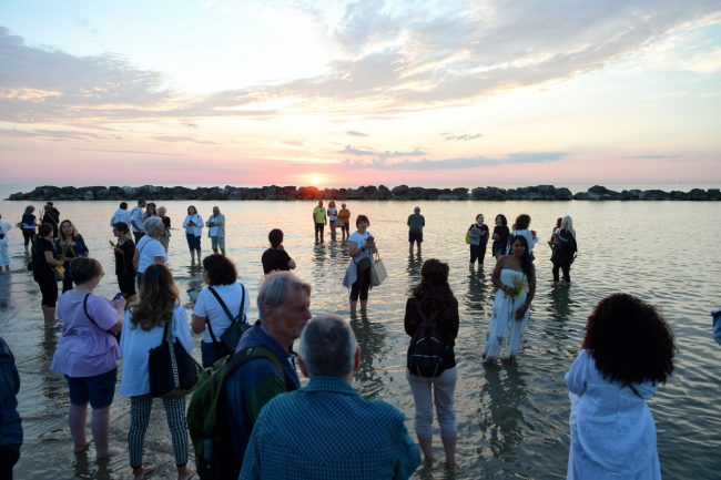 messa di san giovanni all'alba in spiaggia - lungomare nord civitanova - FDM (13)