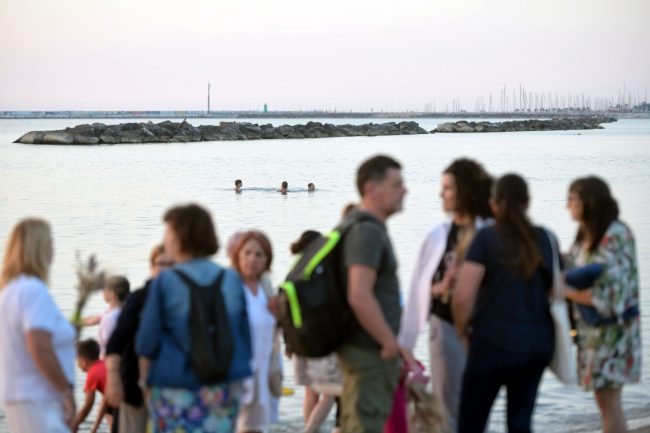 messa di san giovanni all'alba in spiaggia - lungomare nord civitanova - FDM (17)