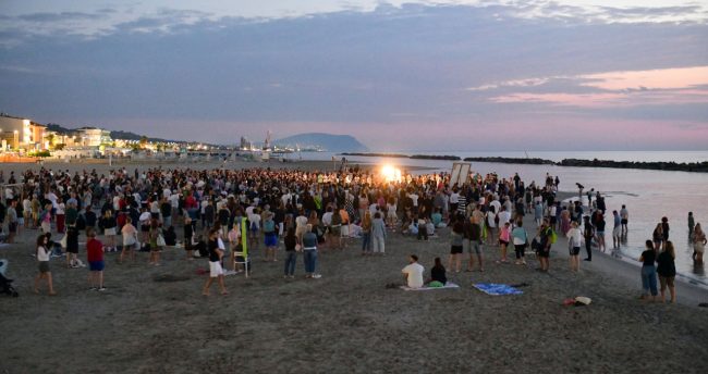 messa di san giovanni all'alba in spiaggia - lungomare nord civitanova - FDM (3)
