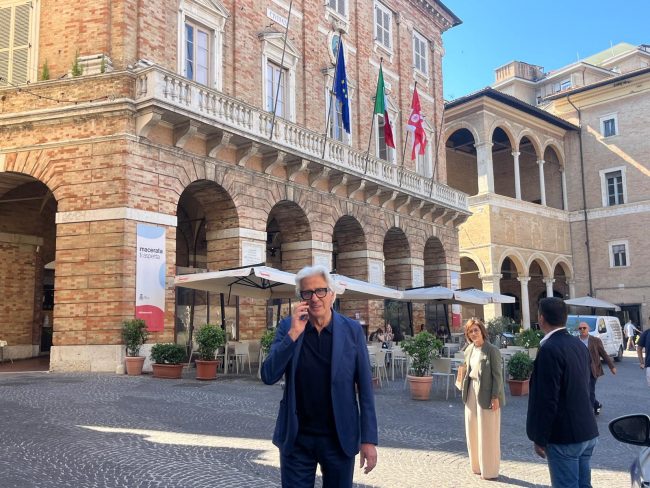 parcaroli in piazza libertà