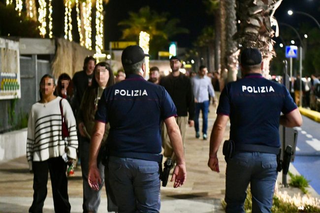 polizia controlli lungomare sabato sera civitanova (5)