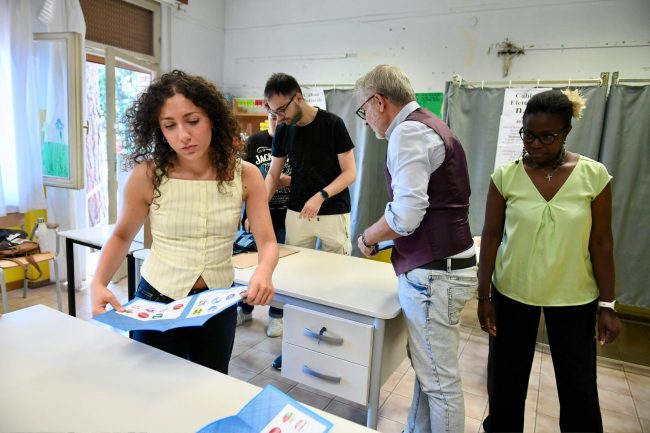 seggio iv novembre macerata elezioni (5)