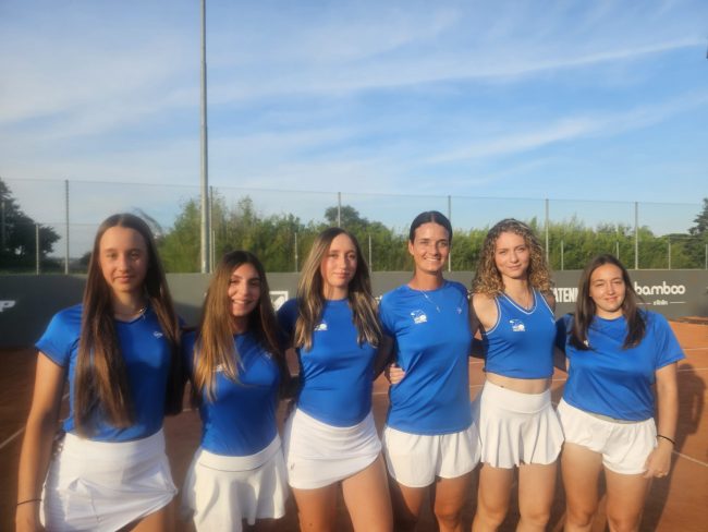 tennis tolentino Da sx. Silvia Dalle Molle, Melissa Panunti, Martina De Leo, Elisa Tassotti, Ginevra De Angelis, Camilla Lambertucci