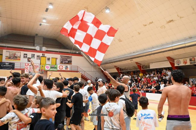 tiberi festa basket macerata