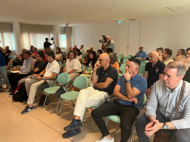 Coach Medei e membri dello staff A.S Lube Volley