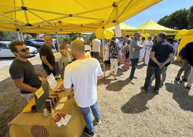 campagna amica coldiretti in ospedale - civitanova - FDM (7)