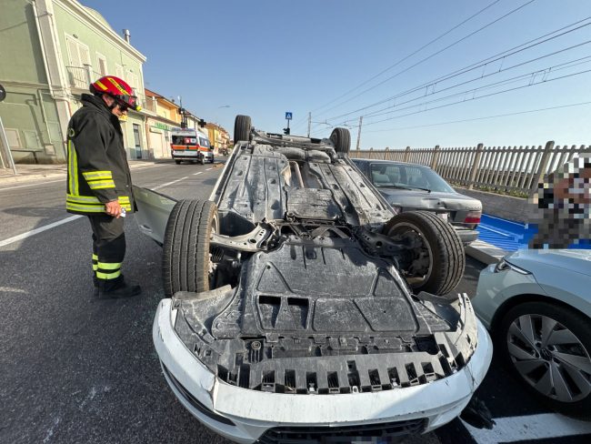 incidente civitanova statale 118 vigili del fuoco (1)