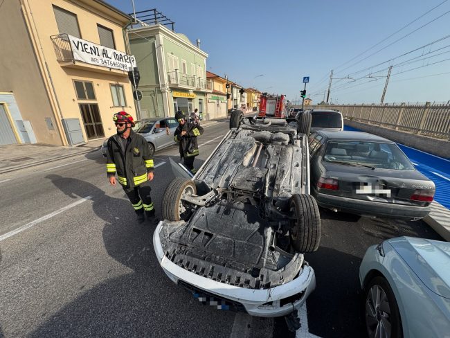 incidente civitanova statale 118 vigili del fuoco (3)