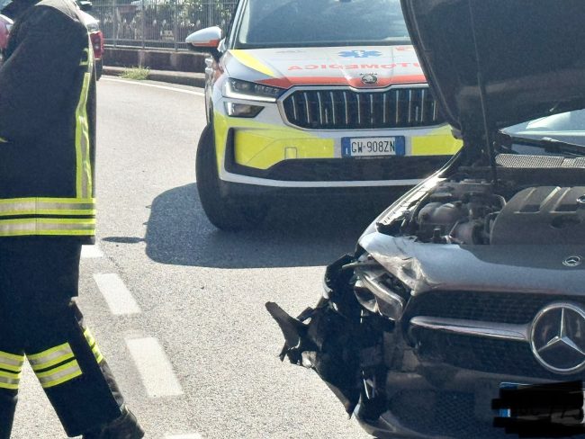incidente vigili del fuoco ambulanza croce verde montecosaro (4)