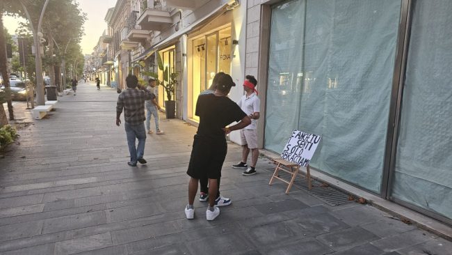 malamente flashmob degli abbracci (3)