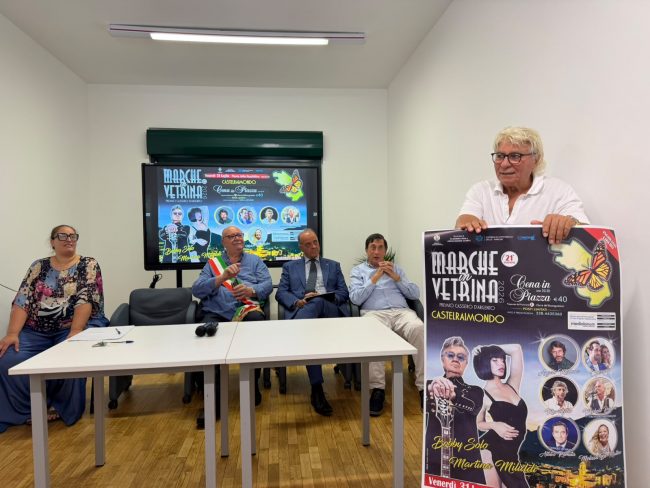 marche in vetrina castelraimondo 4
