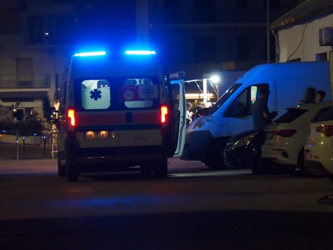 ambulanza croce verde civitanova notte (2)