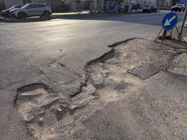 asfalto dissestato - statale adriatica via martiri di belfiore - civitanova