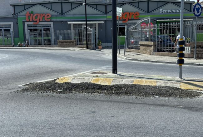 asfalto dissestato - via principe di piemonte - civitanova (3)