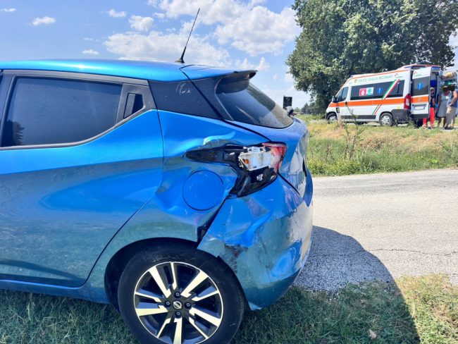 incidente auto moto regina 6