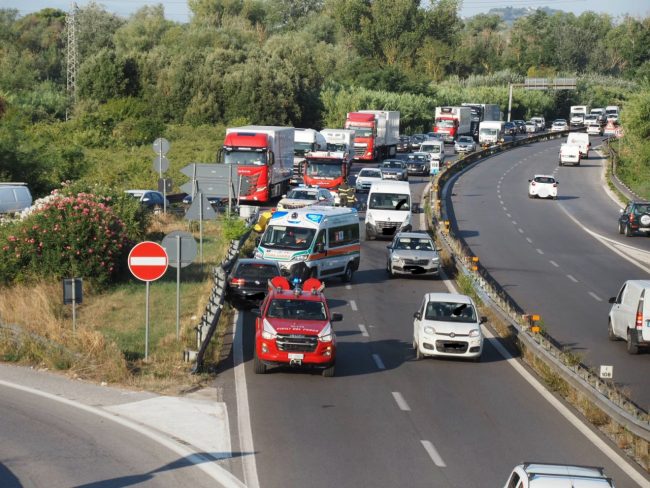 incidente superstrada civitanova