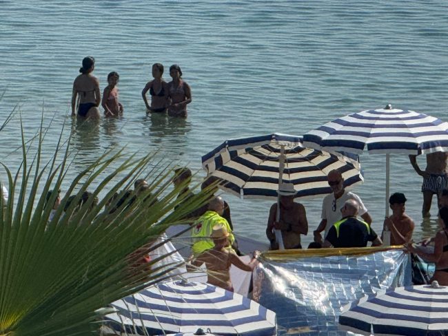 malore spiaggia civitanova (7)