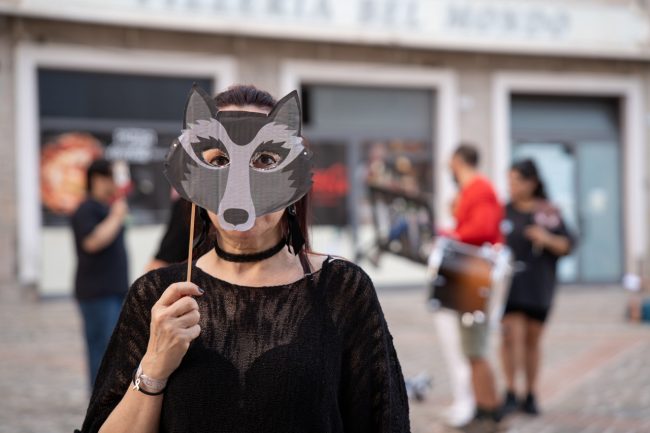 manifestazione caccia sit in piazza mazzini macerata (2)