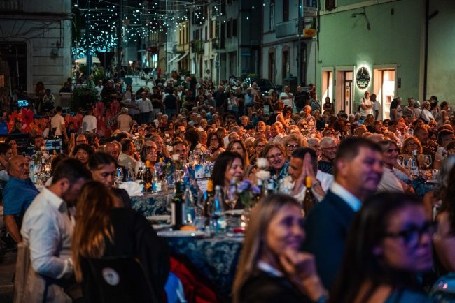 marche in vetrina bobby solo1 - dimensioni grandi