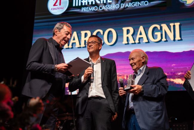 marche in vetrina bobby solo10 - dimensioni grandi
