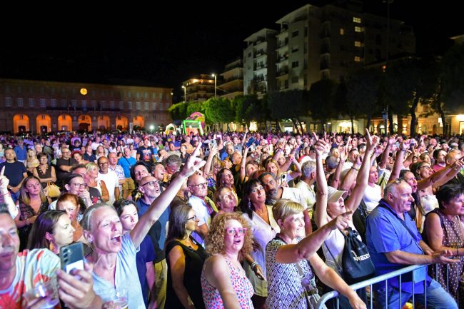 notte di ferragosto - cover band vasco piazza xx settembre - civitanova - FDM (6)
