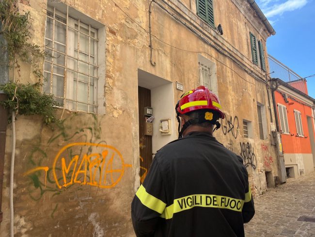 tetto crollato macerata 2