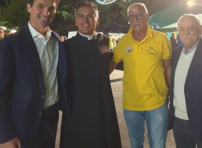 Acquaroli con don Igino Tartabini, Gabriele Soldini ed Antonio Tartabini