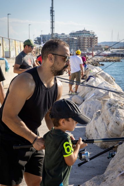 a pesca con mamma e papà civitanova foto gasparroni4.jpg