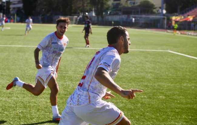 esultanza recanatese terzo gol contro foligno