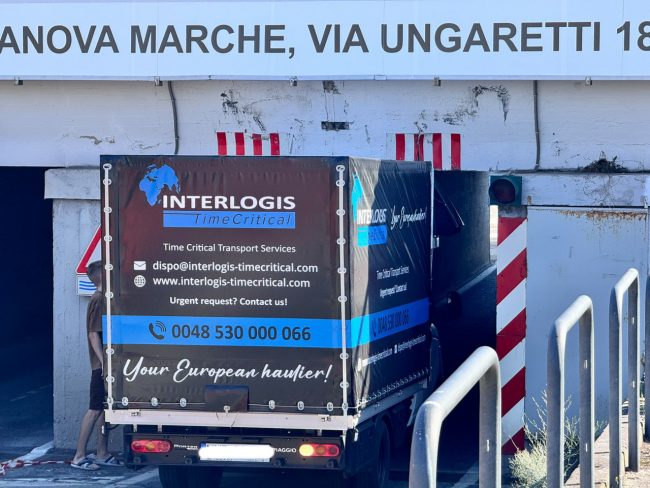 furgone incastrato sottopasso (3)