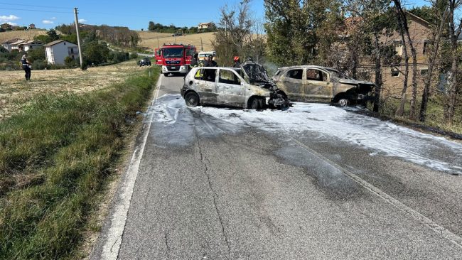 incendio auto recanati