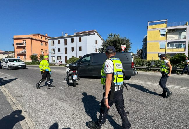 incidente via de amicis civitanova croce verde (2)